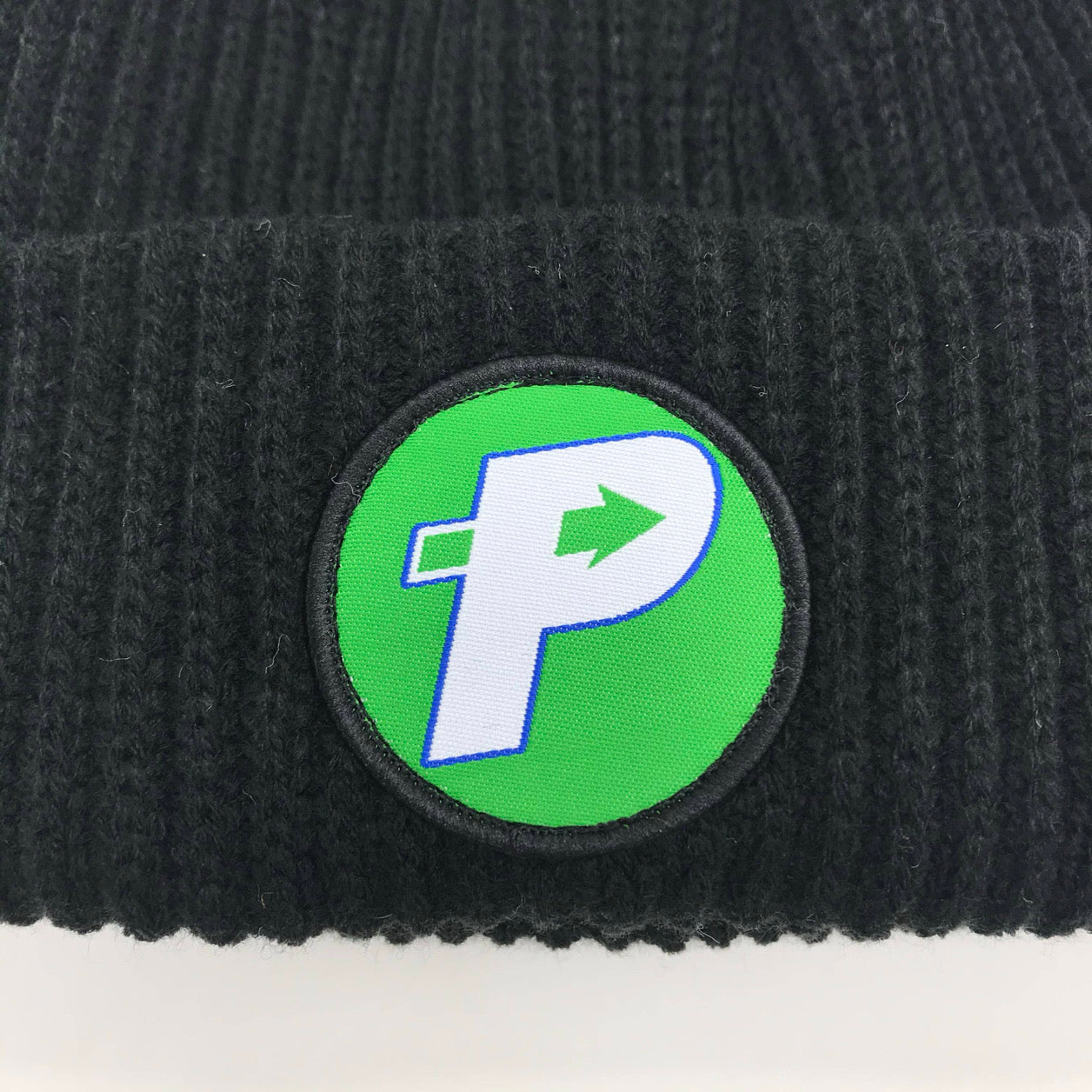 BLACK PREVAIL LOGO BEANIE